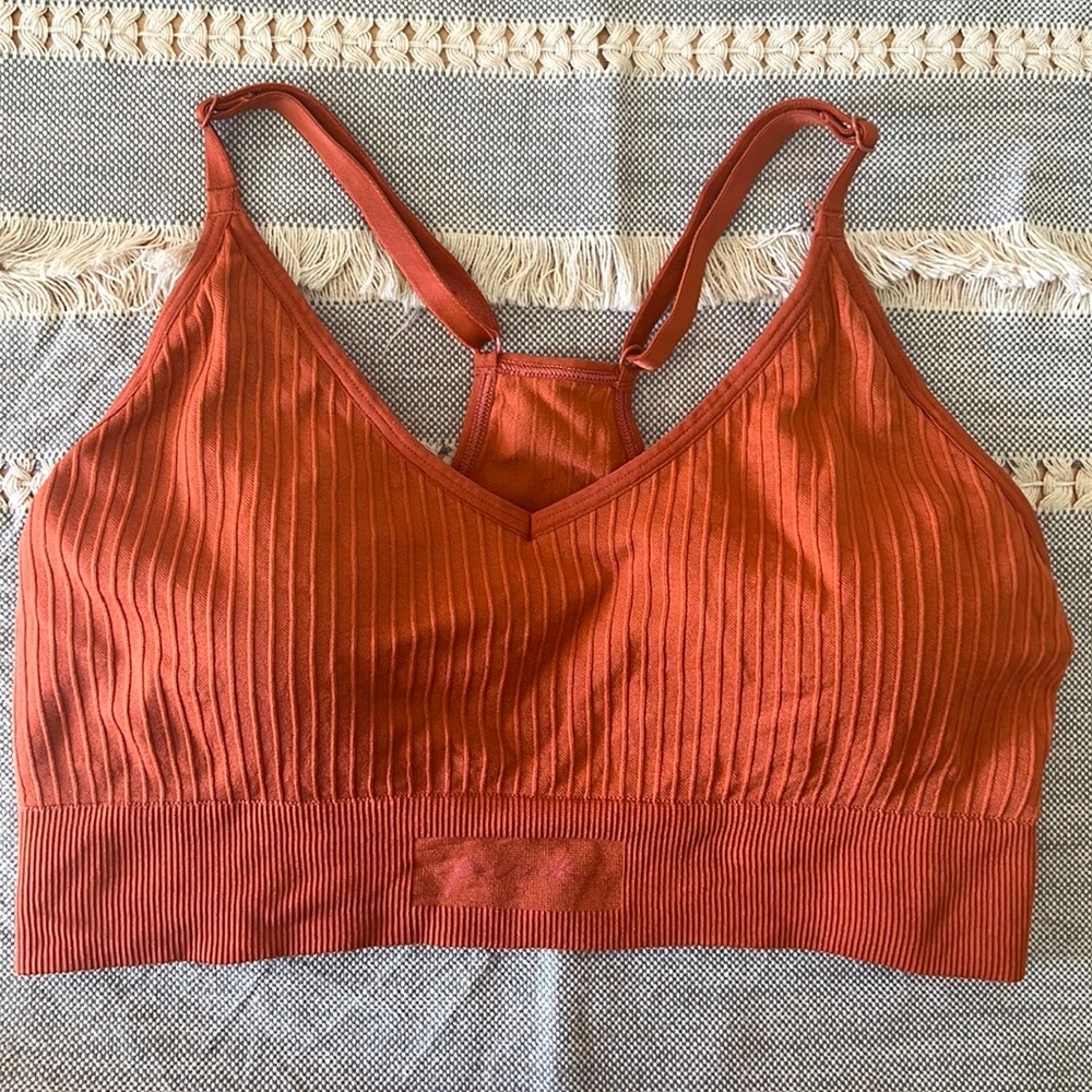 PINK SPORTS BRA